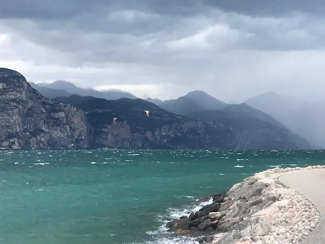 Live La Dolce Vita! Your Lake Garda Deluxe Getaway Brenzone sul Garda